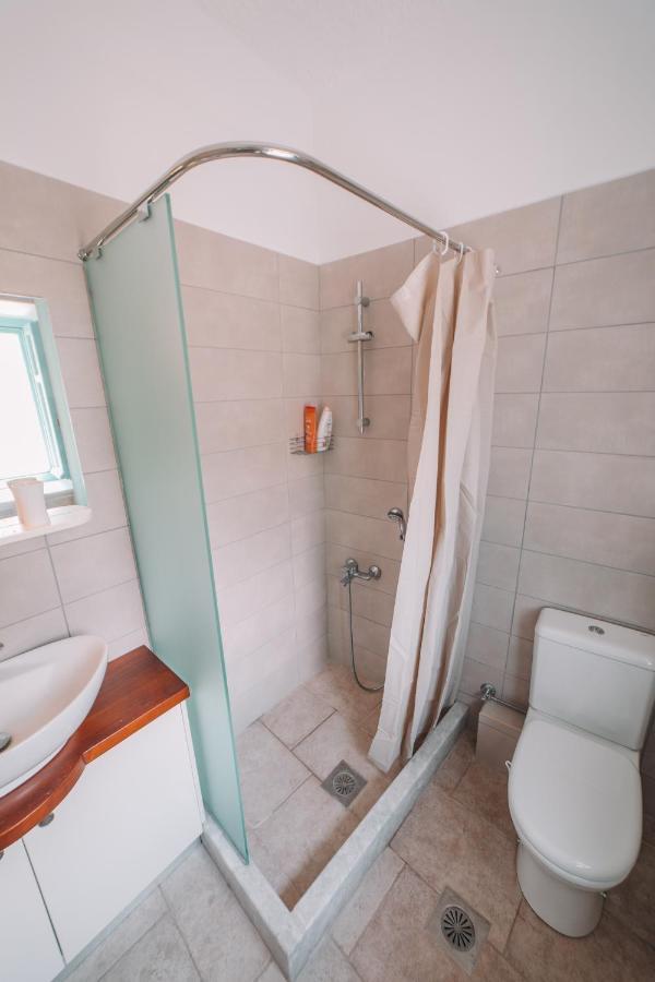 George Seafront Suites Неон-Оитилон Экстерьер фото